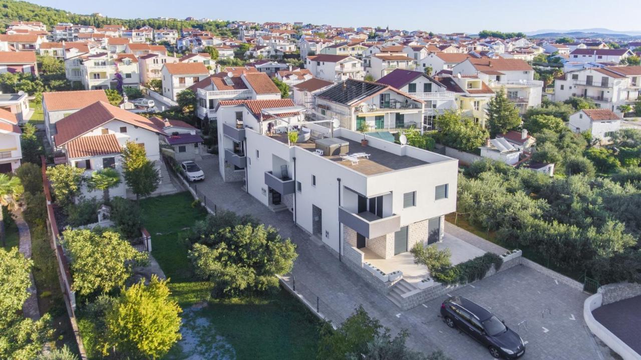 Apartments Luka Vodice Exterior foto