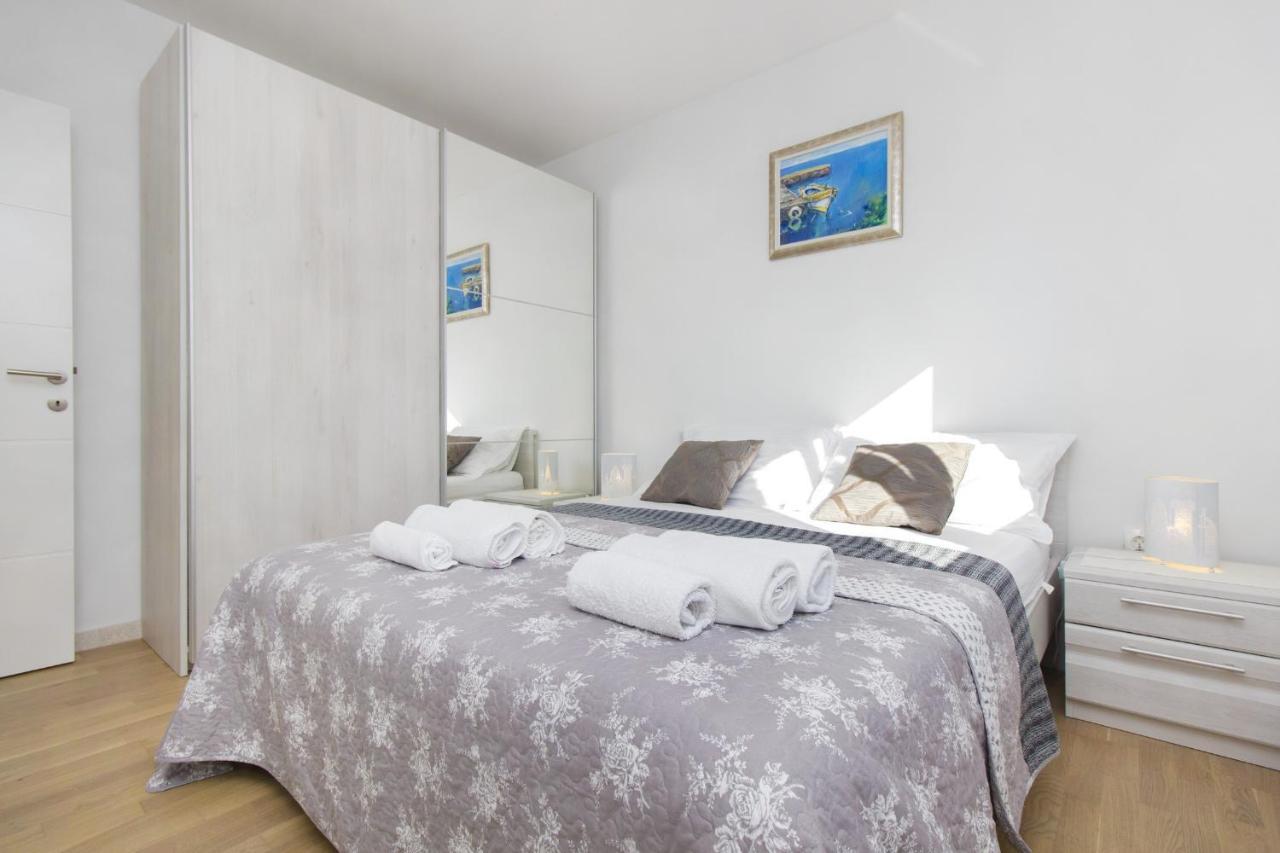 Apartments Luka Vodice Exterior foto