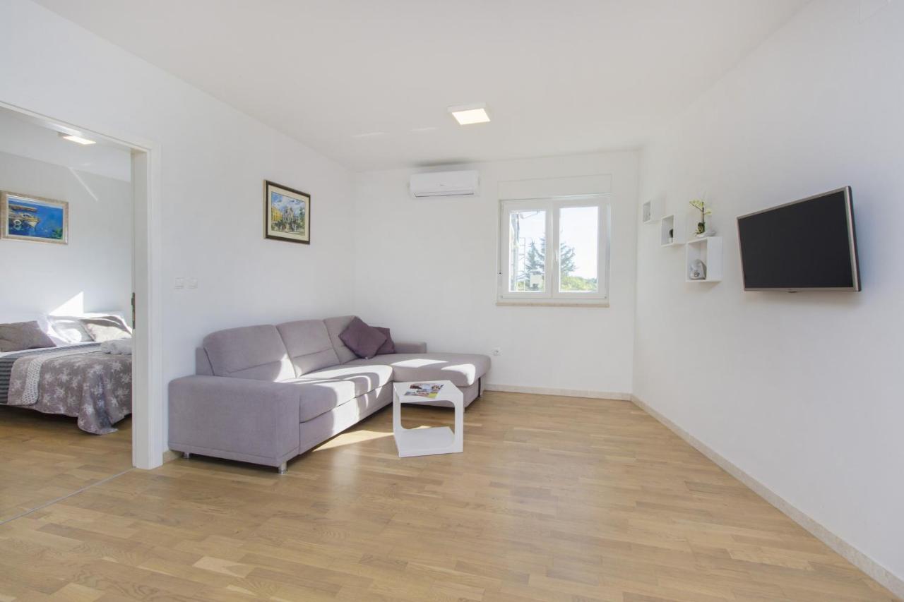 Apartments Luka Vodice Exterior foto