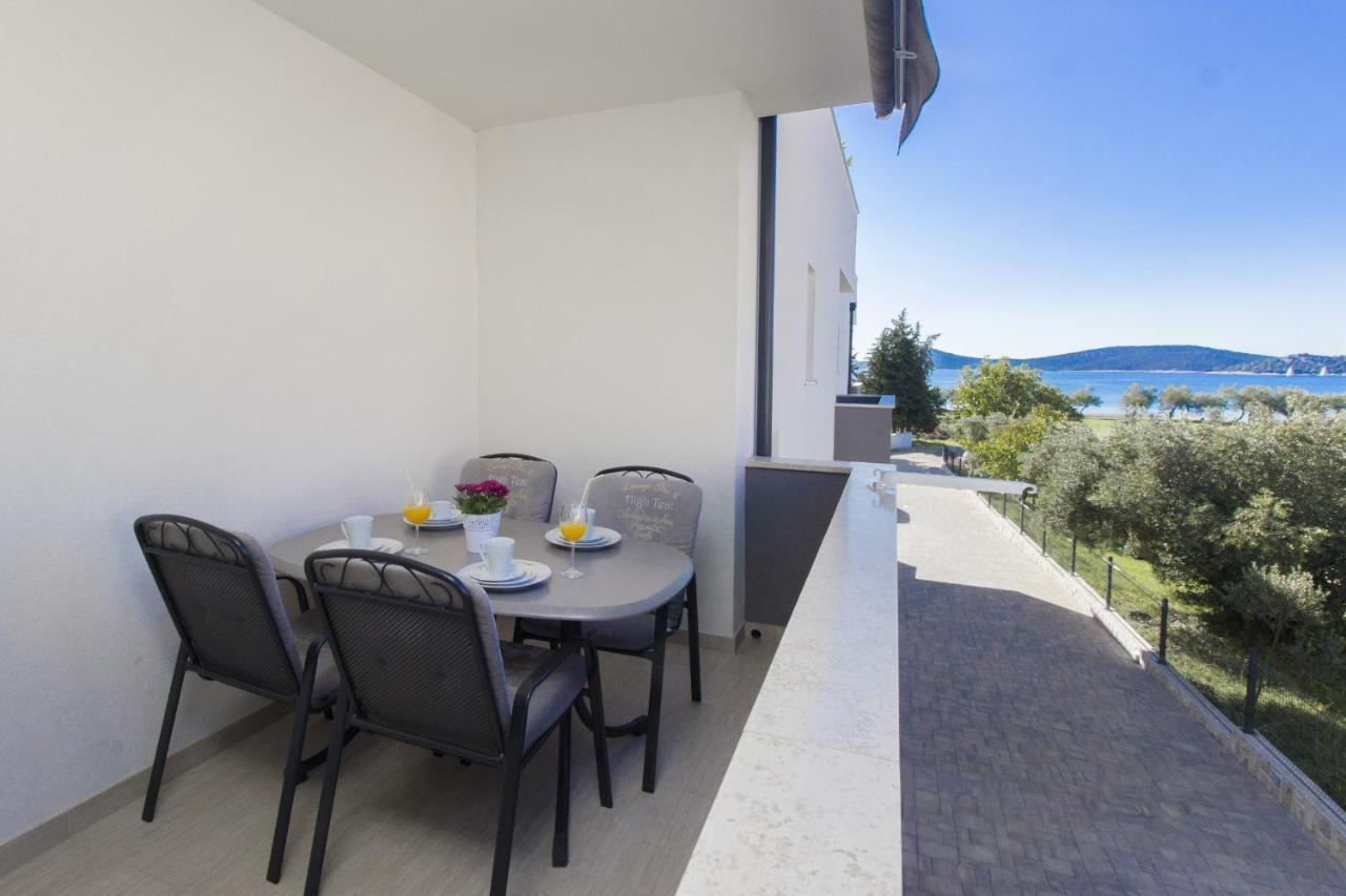 Apartments Luka Vodice Exterior foto