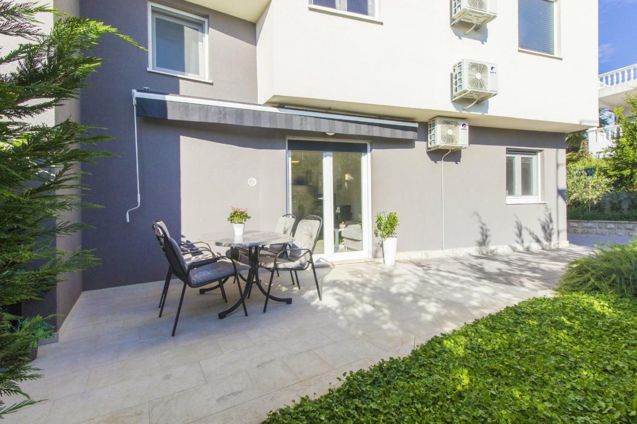 Apartments Luka Vodice Exterior foto