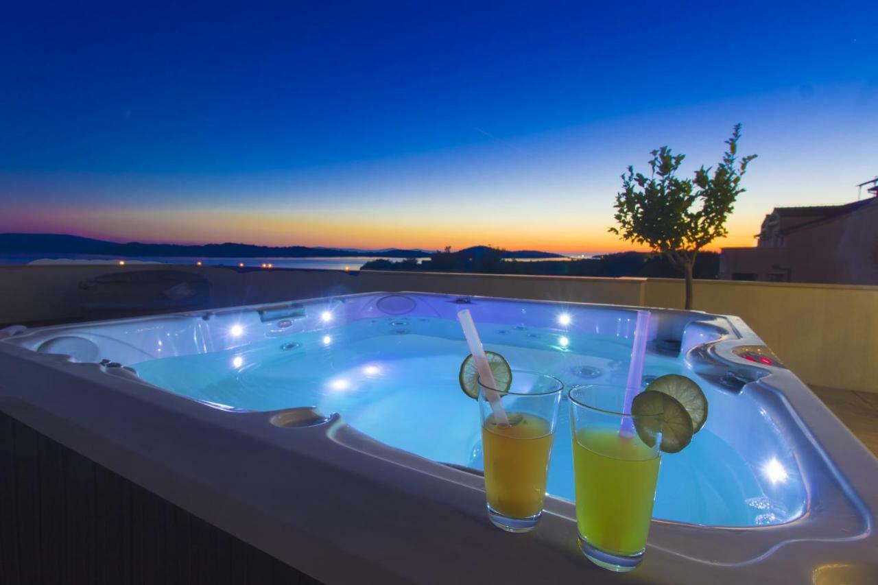 Apartments Luka Vodice Exterior foto